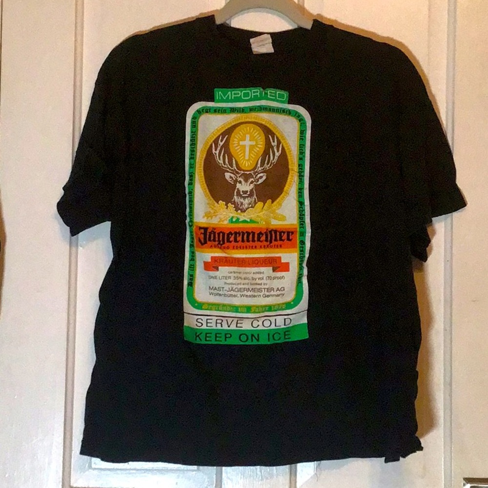 Vintage colorful Jägermeister T-shirt!